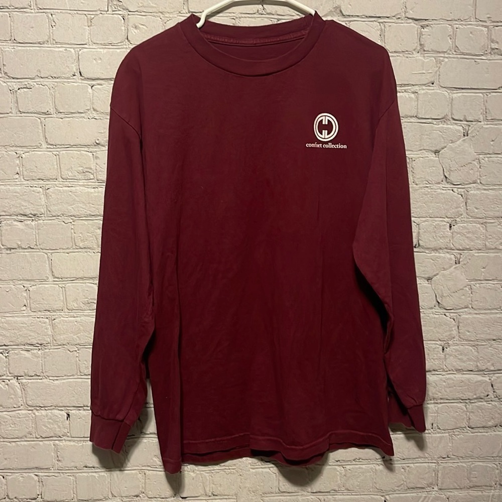 COMFORT Collection Long Sleeve Burgundy Red Dog Golden Retriever Size Medium